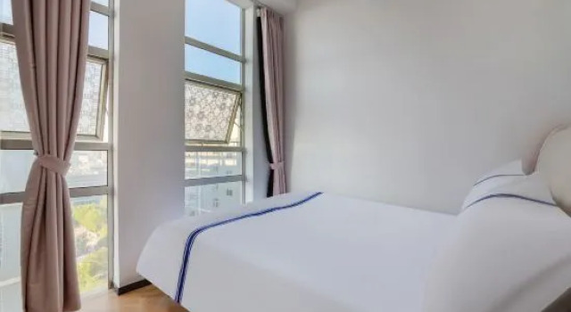 Люкс Luxury Huilan Light Luxury Hotel Apartment (Li Langzhu Baocheng Branch)