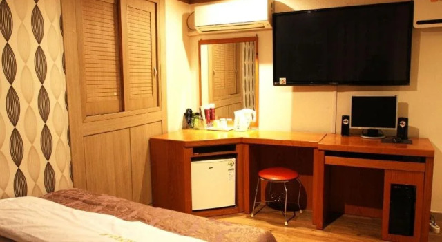 Q Motel, Rezervați Motel Moteluri în Seul, aproape de U-PLEX Shinchon, Motel