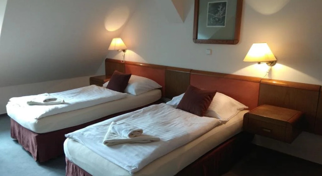 Hotel Restaurant Na Statku, 预订 酒店 Náměšť nad Oslavou 维索基纳州