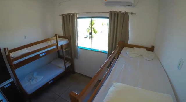 Кровать в общем номере Maraga Beach Hostel