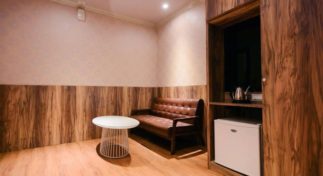 Cantaloupe Motel