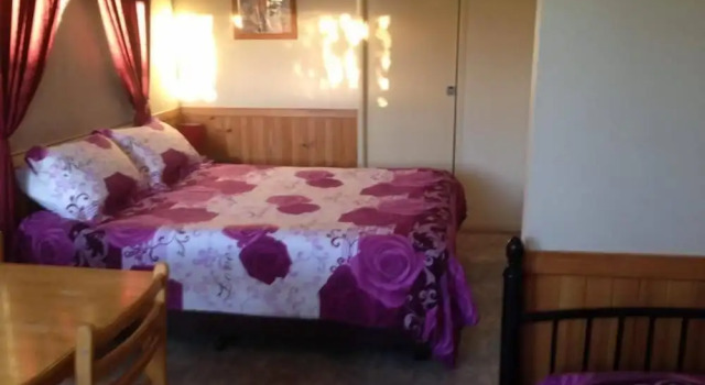 Banjo's Overnight & Holiday Units, Reserva ahora Hotel Winton Outback Queensland
