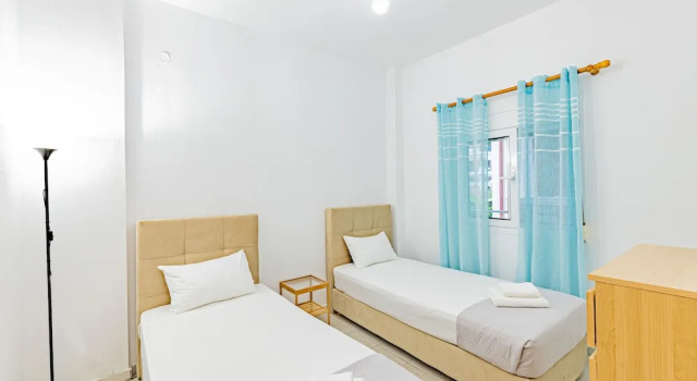 Семейные апартаменты с видом на море Skioni Apartments