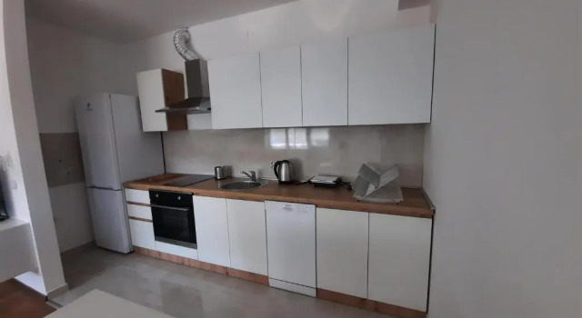 Апартаменты New modern 1 bedroom apartment with free parking