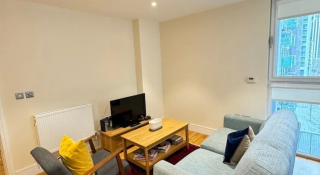 Апартаменты Contemporary 2BD Flat W/balcony Canary Wharf!