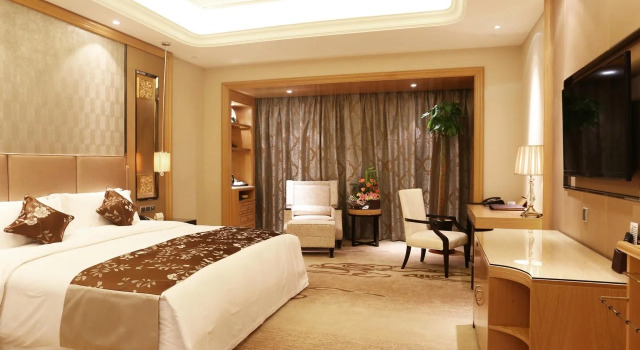 EMPark Grand Hotel Bei Cheng, Book Hotel Hotels in Hefei with a Pool, Swimming Pool