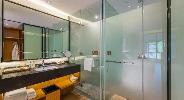 Люкс с 2 комнатами Holiday Inn Wuyi Mountain Water Village