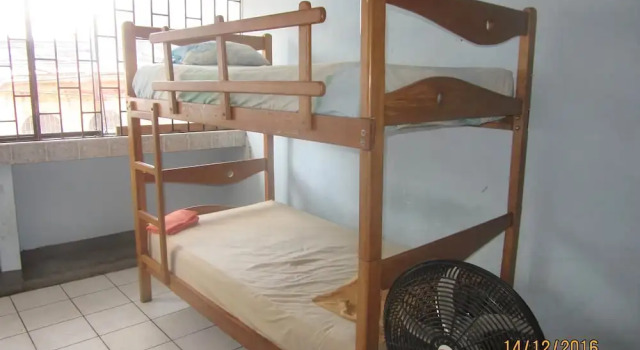 Amazonia Backpackers & Bunk Beds, Забронировать Отель Отели в центре Икитос, в центре