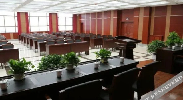 Home Up Hua Yi Selected Hotel (Baoding Park Branch, Wanrong County)