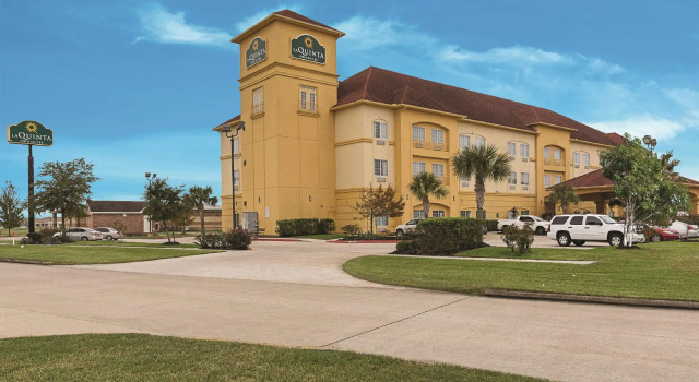Четырёхместный номер Standard La Quinta by Wyndham Deer Park