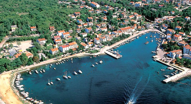 Апартаменты Large Apartment in Malinska near Sea