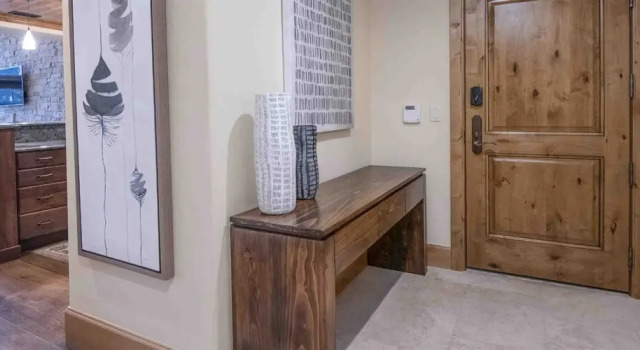 Luxury 4 Bedroom Condo in Vail Village - Mountain View Residences, Забронировать Апартаменты/квартира Отели Вейл с парковкой, Парковка