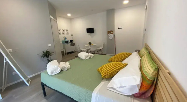 Deluxe Apartment Onlyroomsrho