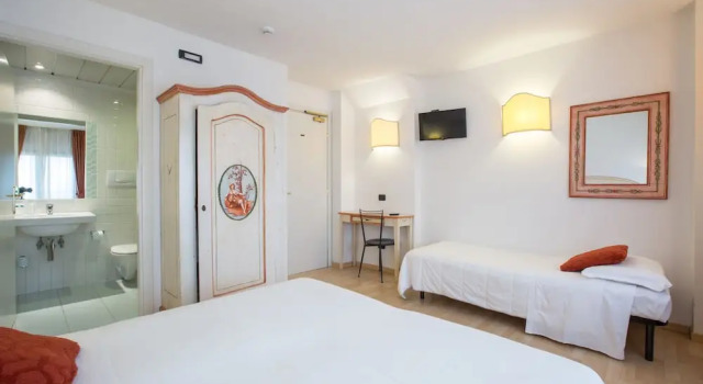 Трёхместный номер Hotel Ariston