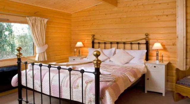 Апартаменты Deluxe Cherbridge Lodges - Riverside lodges, short lets