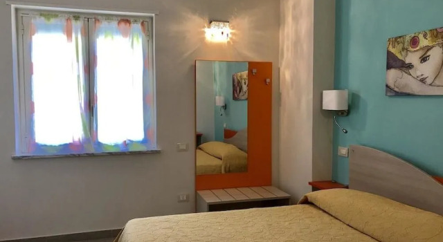 Good Night Moon B&B, Prenota Bed & breakfast Hotel in centro a Crotone, hotel in centro a Crotone