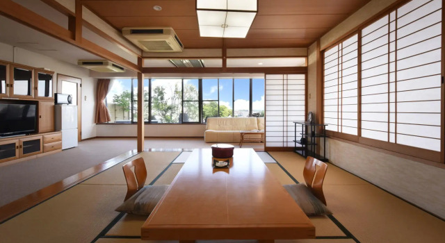 Yamaga Onsen Fuji Hotel, Prenota Hotel Hotel 3 stelle a Kyushu, 3*