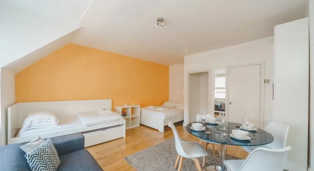 Номер Economy Cosy High Floor Studio Greek Street Soho