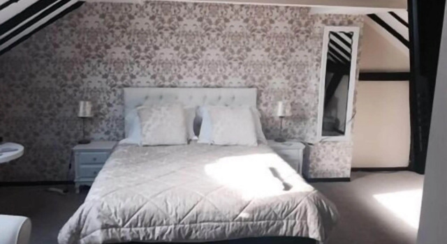 Coach house hotel, Забронировать Отель Ройстон 