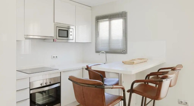 Caleta Homes - Apartamentos Pompidou