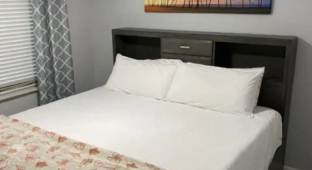 Flamingo Cove at Sunrise, Забронировать Отель Нью-Смирна-Бич Daytona Beach Area, рядом с Епископальная церковь Св. Петра-рыбака