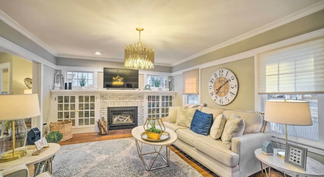 Family-friendly Glens Falls Home w/ Sun Porch, Buchen Sie Ferienhaus Glens Falls New York State