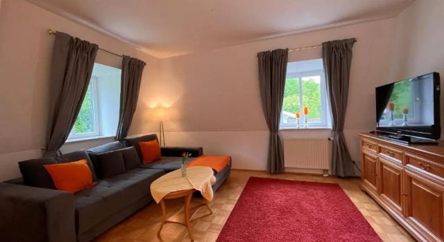 Апартаменты с 2 комнатами с балконом Tivoli Apartments