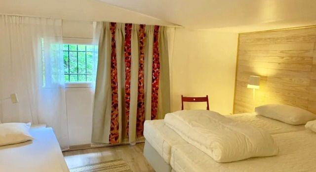Les Capucines, Prenota Casa vacanze Hotel a Alvernia con parcheggio, Parcheggio