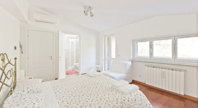 B&B La Casa Sul Lago, Забронировать Отель Отели Кастель-Гандольфо с парковкой, Парковка