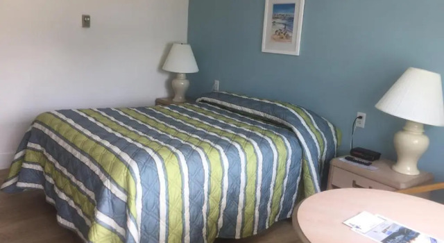 Ne'r Beach Motel, Rezerwuj Motel Hotele w New England z basenem, Basen