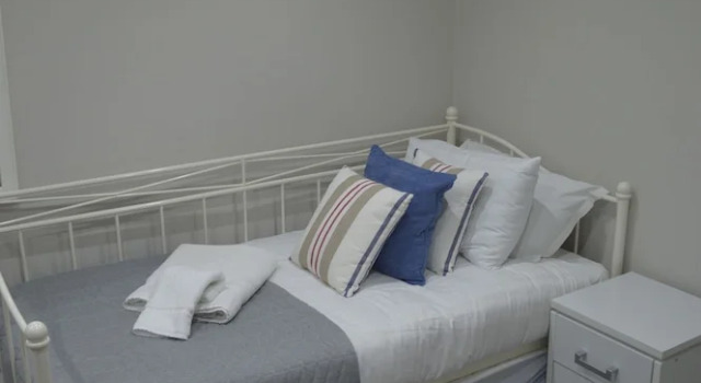 Люкс Standard Watersedge Guest House