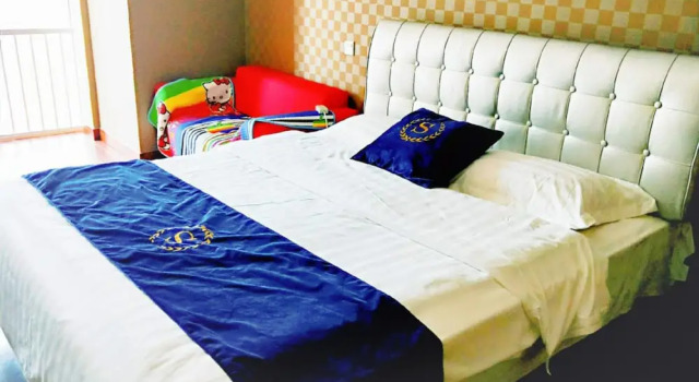 Xinghai Exhibition Center Apartment, Book Apartment Shahekou 