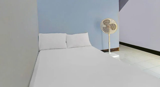 Номер Standard Hotel O Sukandi Homestay Near The Semeton Homestay