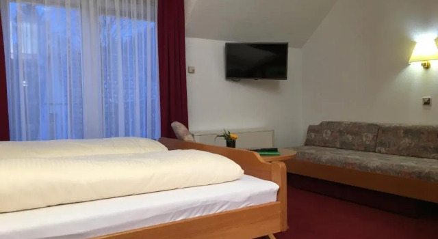 Трёхместный номер Standard с балконом Hotel & Restaurant Druidenstein