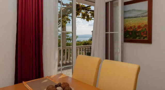 Семейные апартаменты с видом на море Villa Livia Apartments