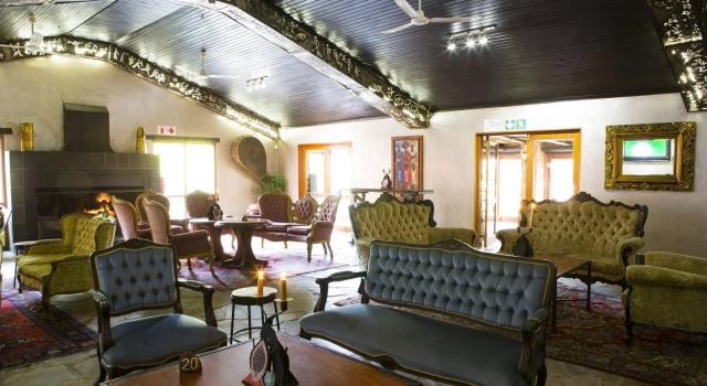 Misty Hills Country Hotel