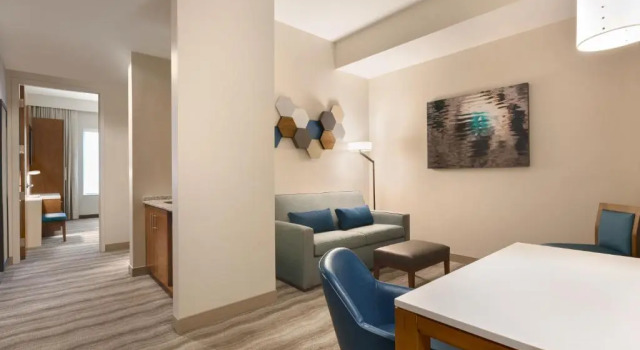 Двухместный люкс с 2 комнатами Embassy Suites By Hilton Sarasota