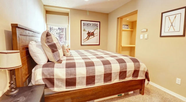 Номер Standard Ski-In Ski-Out Center Village Condo Indoor Parking - CM216 by Redawning