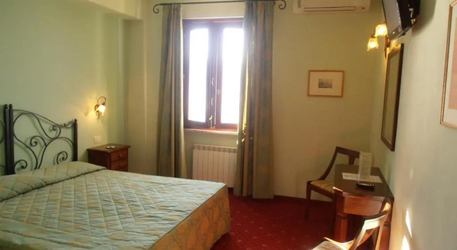 Hotel Garnì Bartabel, Забронировать Отель Отели озера Гарды 3 звезды, 3*