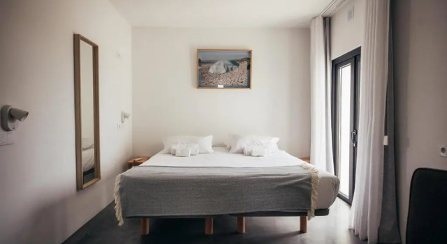MUTE Hostel Porto Covo, Забронировать Хостел Недорогие отели Порту-Кову, недорого