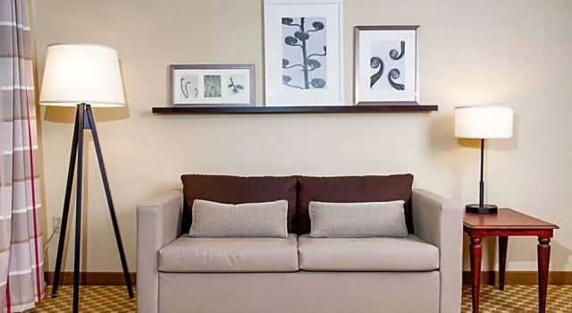 Студия Country Inn & Suites by Radisson, Milwaukee West Brookfield , WI
