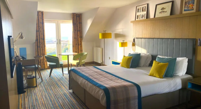 Номер Standard The Waterside Hotel