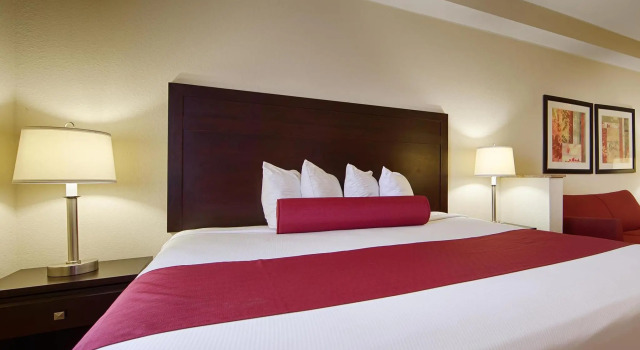 Номер Standard Best Western Plus Olive Branch Hotel & Suites