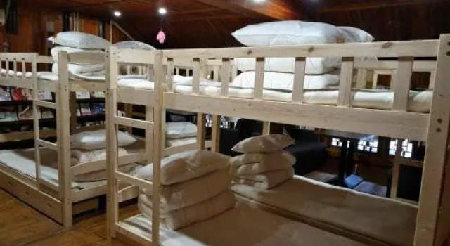Bathe Under Moon Light Homestay