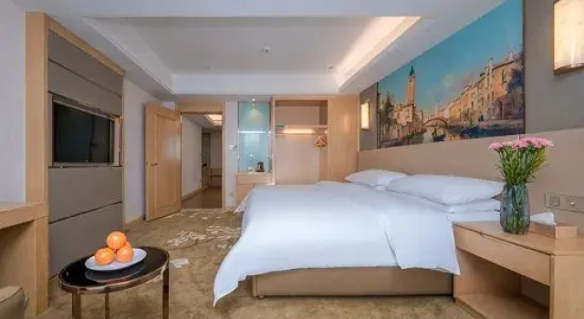 Люкс Vienna Hotel (Wuhan Aeon Jiangxiaketing Metro Station)