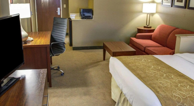 Люкс c 1 комнатой Comfort Suites Gadsden Attalla