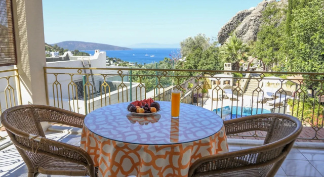 Люкс с балконом и с частичным видом на море The Aegean Gate Hotel