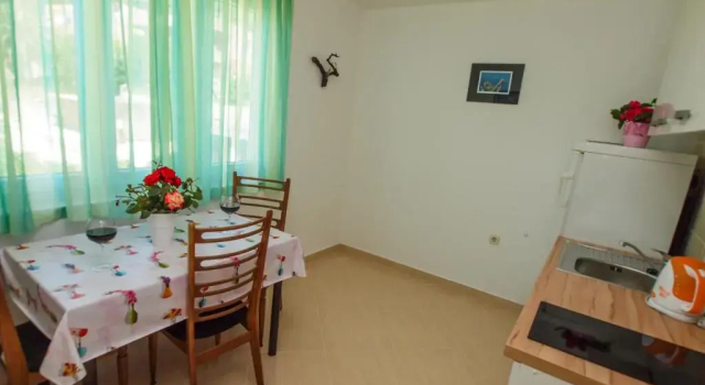 Apartments Reljic A1(2+2)