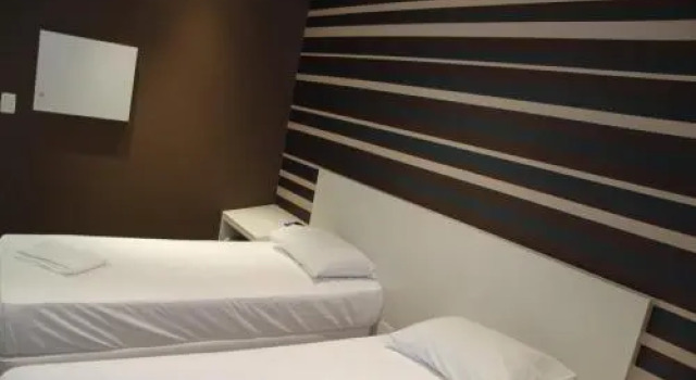 Living Hotel Vila Guilherme, Забронировать Отель Отели и гостиницы Vila Guilherme, Отель