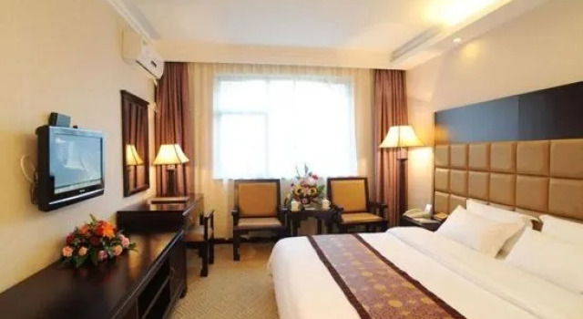 Люкс Deluxe Shanghai Xinjiangnan Hotel